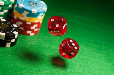 qqindobet slide 3